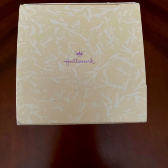 Hallmark Easter Barbie ornament. - Picture 8 of 10